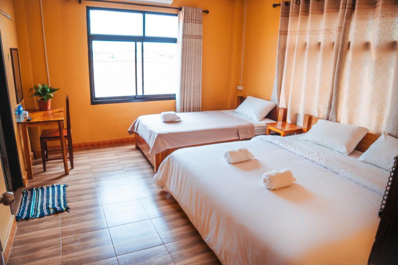 Vang Vieng Sunset Guesthouse & Restaurant Kültér fotó