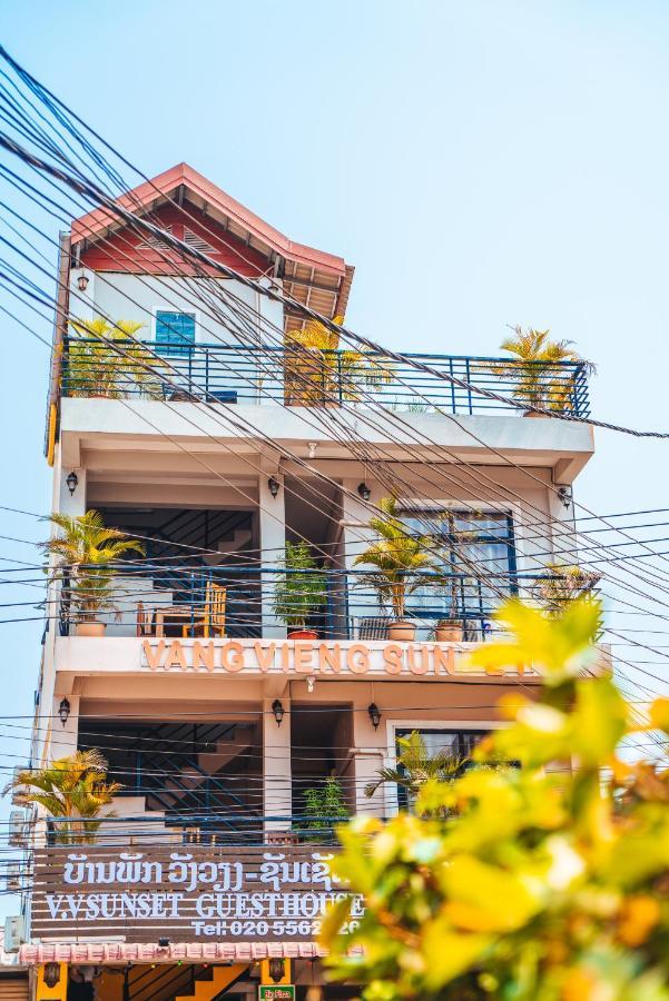 Vang Vieng Sunset Guesthouse & Restaurant Kültér fotó